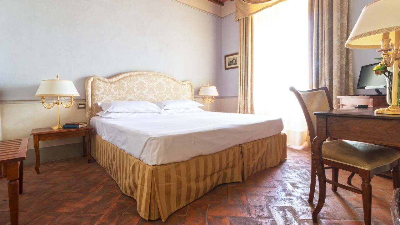 Badia Di Campoleone Villa Arezzo Szoba fotó